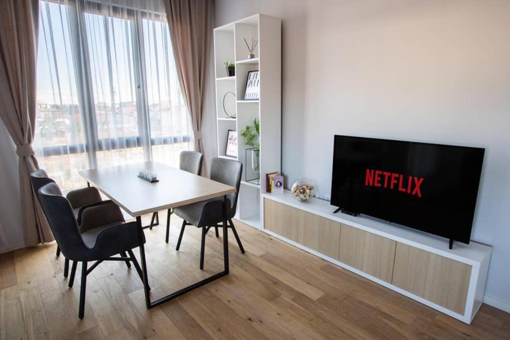Lina - Pg, Gorica Park View Apartment Подгорица Екстериор снимка
